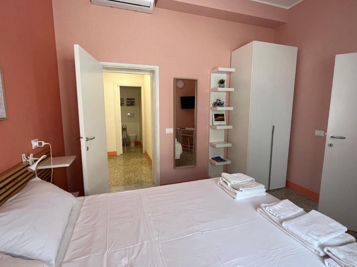 Bed And Coffee Rooms ปอร์โตแฟร์ราโย ภายนอก รูปภาพ
